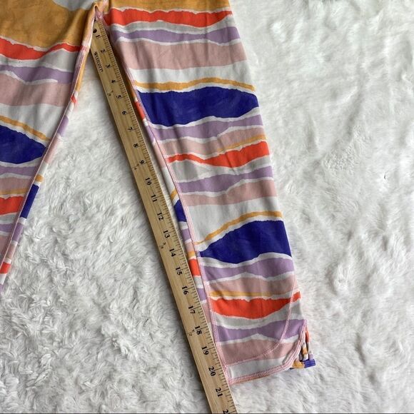 Lululemon True Self Crop Leggings Pants In Bleacher Stripe Iris Size 6 - Picture 4 of 5